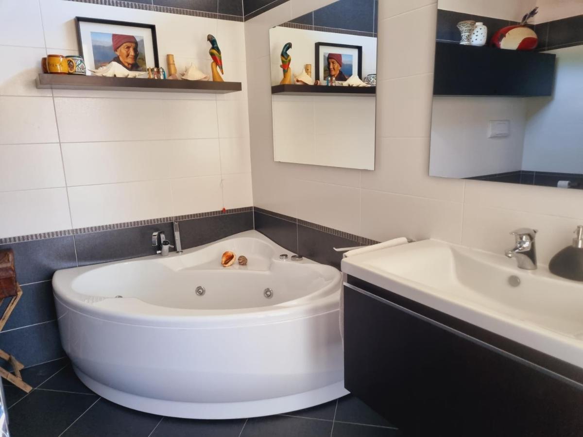 -Le Carillon- Jacuzzi Suite Prive Close To Bergamo Sorisole Zewnętrze zdjęcie